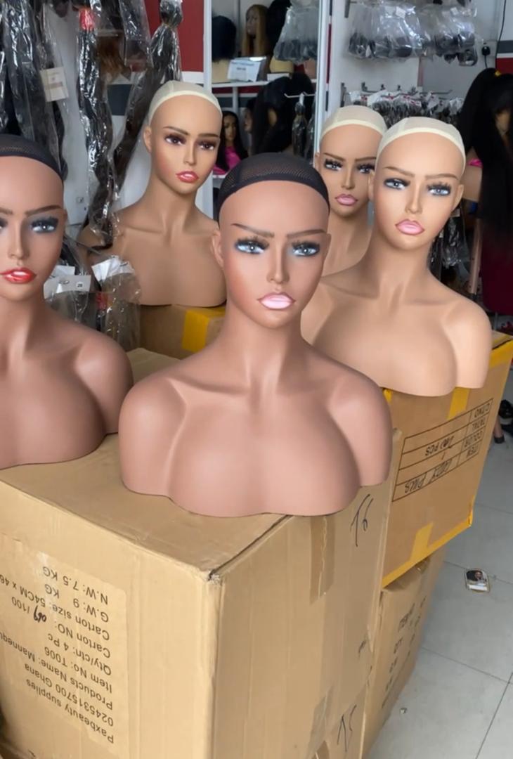 Manequin Head